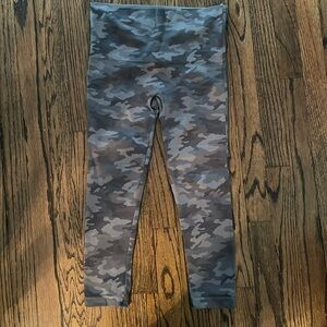 Spanx camo tummy control seamless leggings